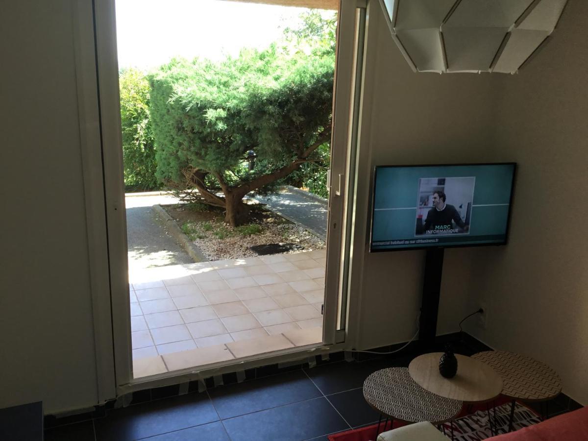Studio Climatise Piscine Parking - Prix Du Voyageur 2023 Et 2024 ! Merci Cogolin Εξωτερικό φωτογραφία